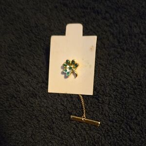 Elegant Gold and Green Clover Brooch